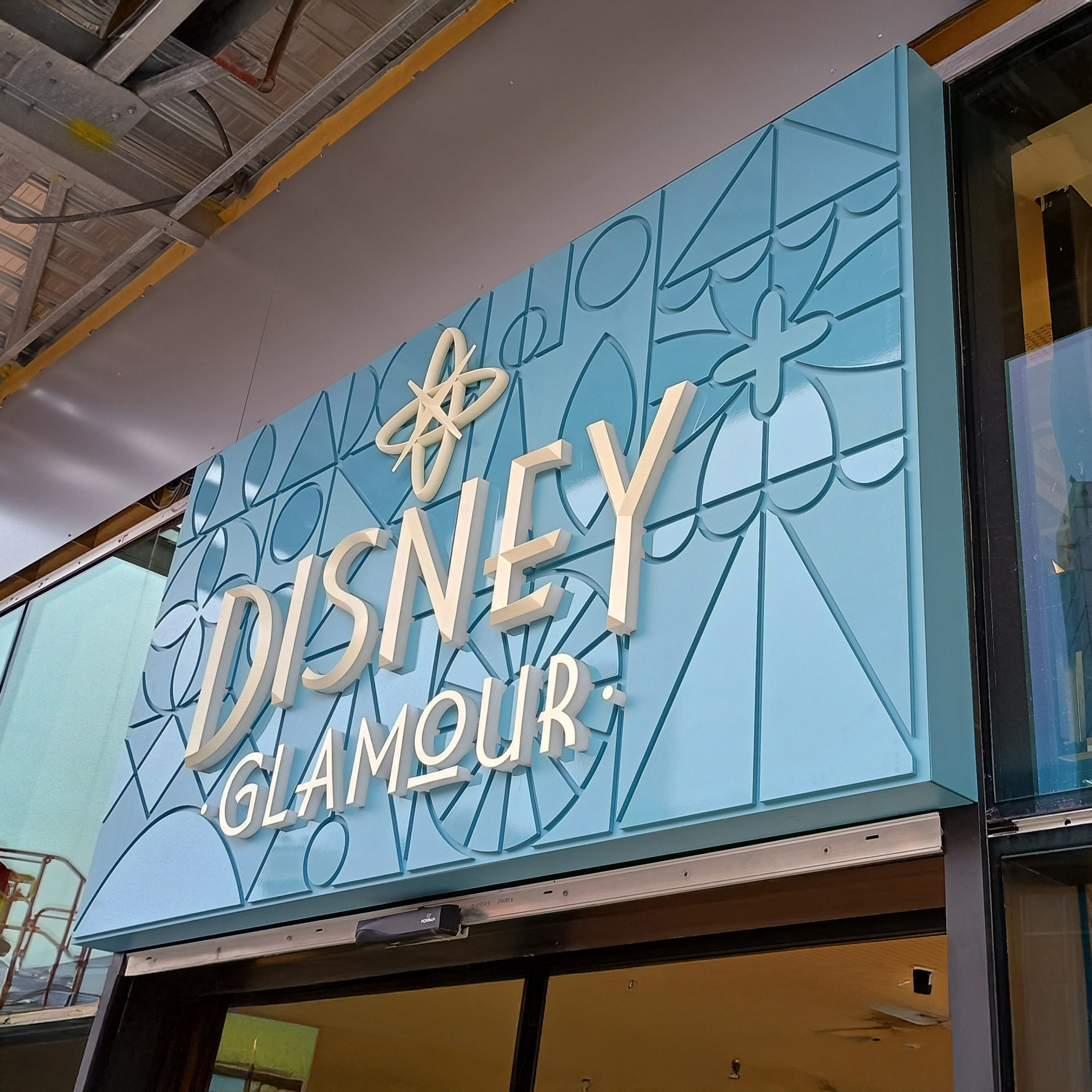 DISNEY GLAMOUR